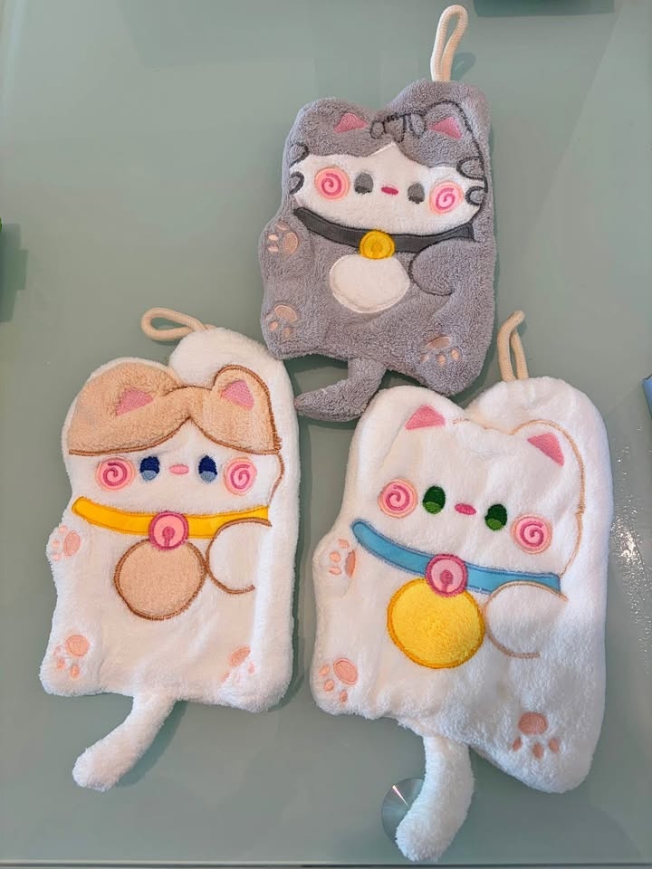 Cute cat hand towels