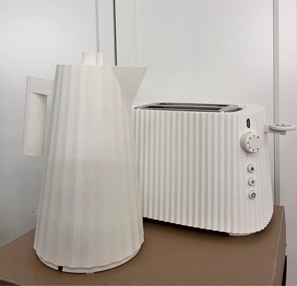 Alessi Plissé 1.7 kettle and toaster (bundle) white