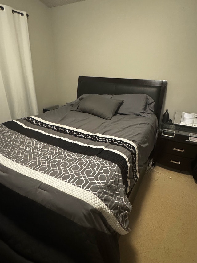 Queen Bedroom Set