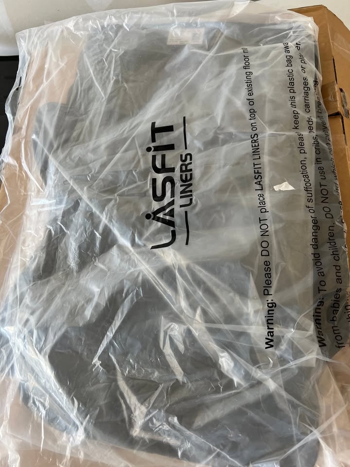 Jeep Gladiator JT Front & Rear Floor Mats – 2020–2023 - photo 5