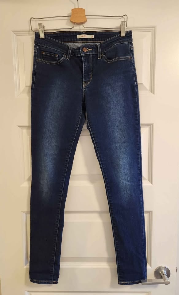 NEW Levi’s 711 Skinny Jeans – Women’s Size 28 - photo 2