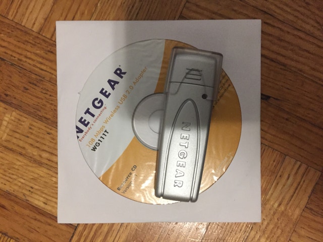 DLink, Netgear wireless network gear - photo 2