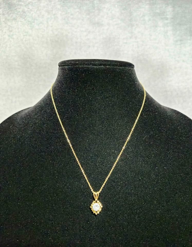 Nice Gemmed Necklace $15 - photo 3