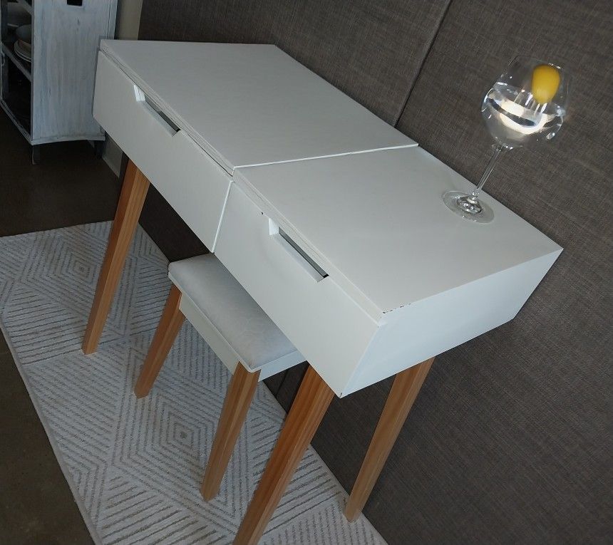 White Table Cushioned Stool Set W/Flip Top Mirror &1 Drawer