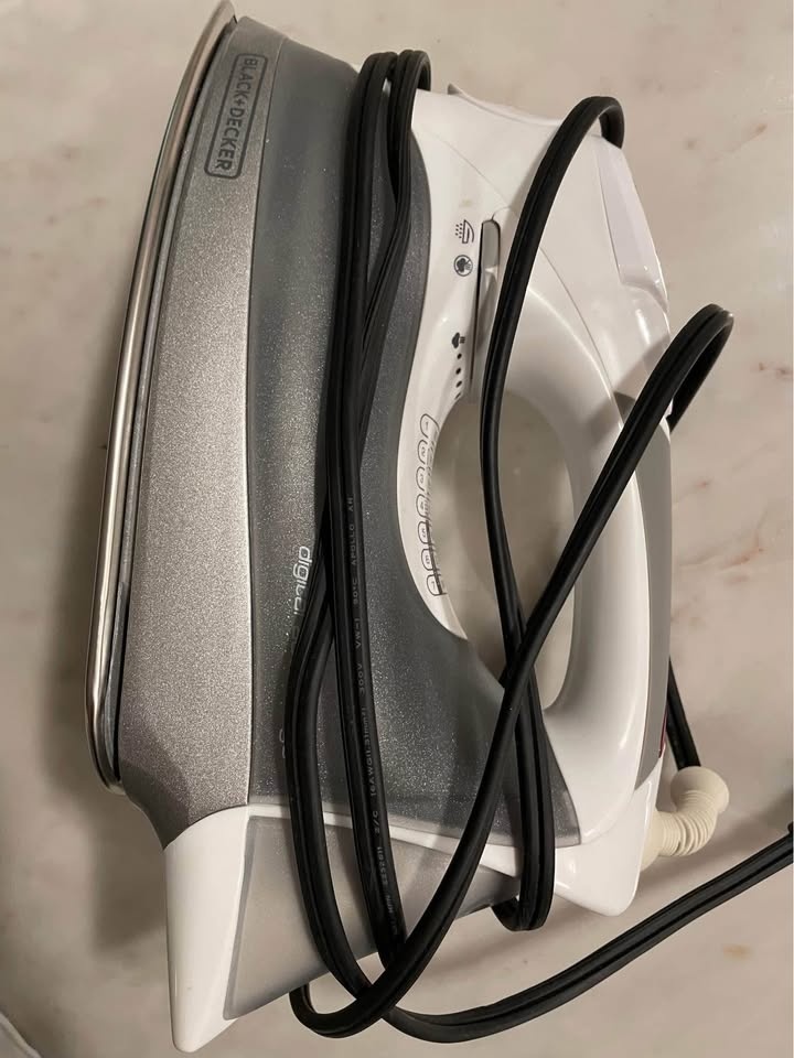 Black & Decker Digital advantage professional iron - photo 3