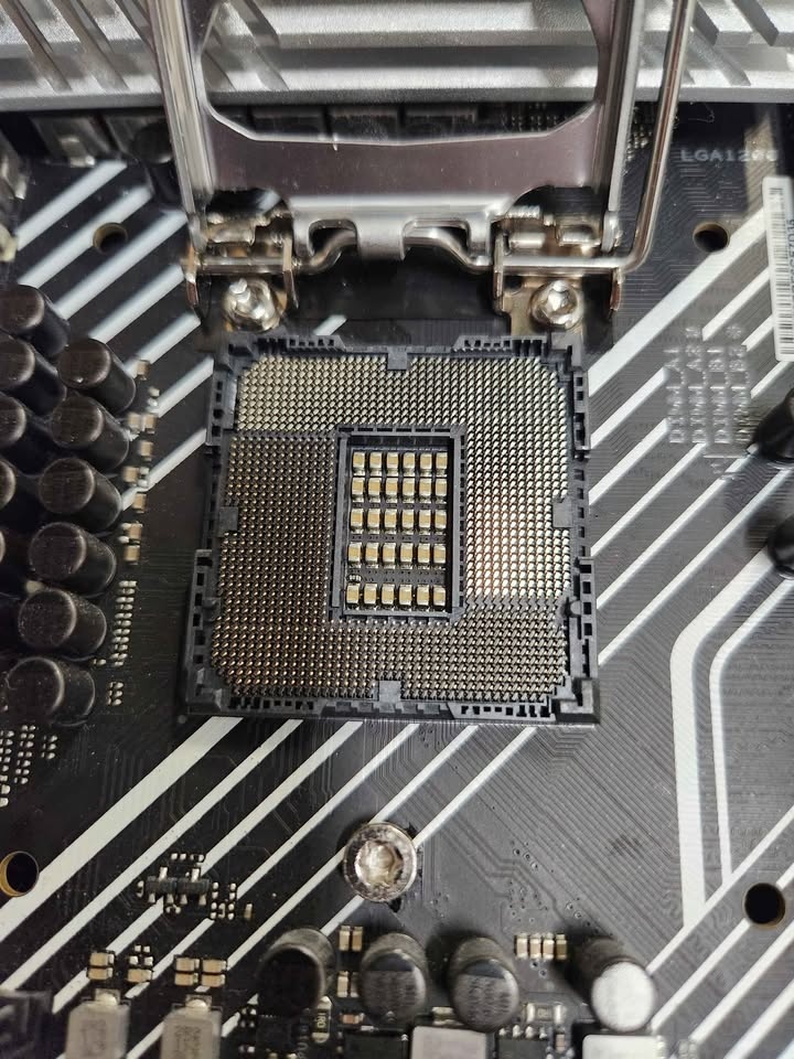 Asus z590-A prime motherboard - photo 2
