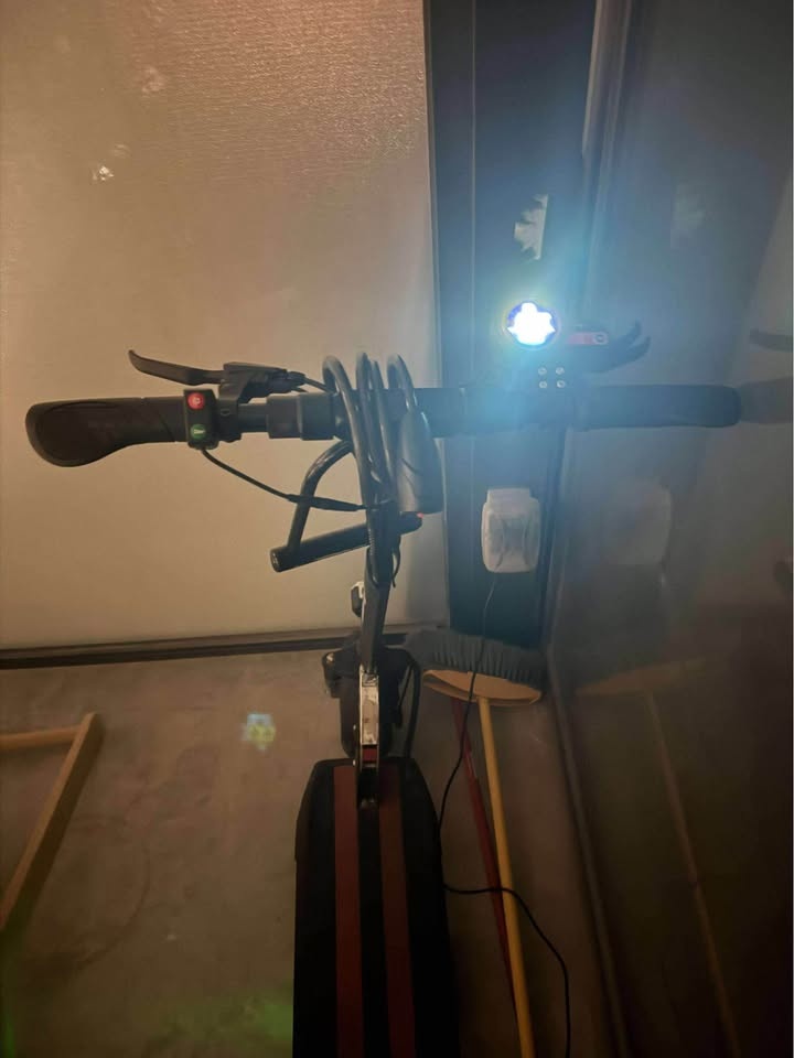 JJ’s E-Bike Electric Scooter – 42 km/h, 30+ km Range (2024) - photo 2