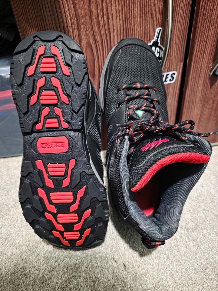 Aggressor Safety Shoes (size 8.5) - photo 2