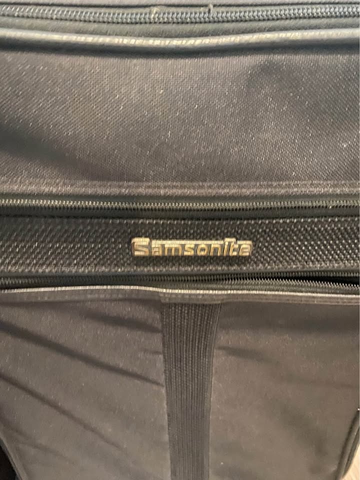 Suitcase pair - photo 3
