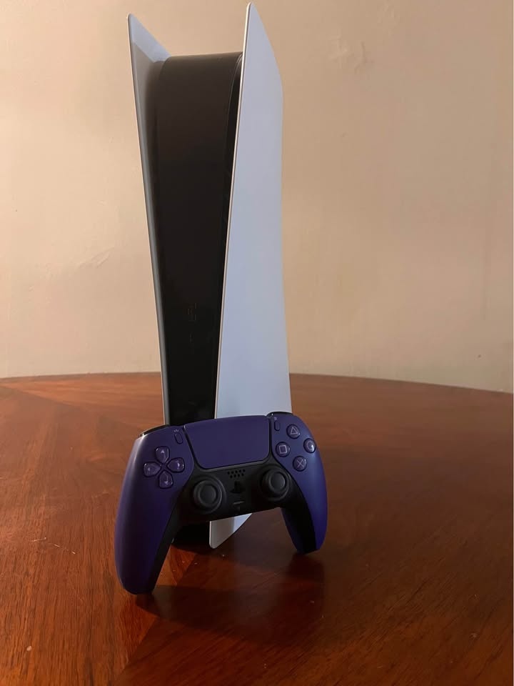 PS5 Digital Edition w/ Custom Controller – Works Perfect - photo 3