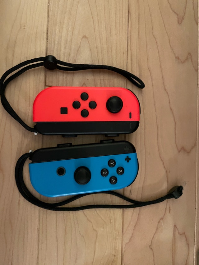 Nintendo Joy-Cons for parts only 🥕(both have drift issue)