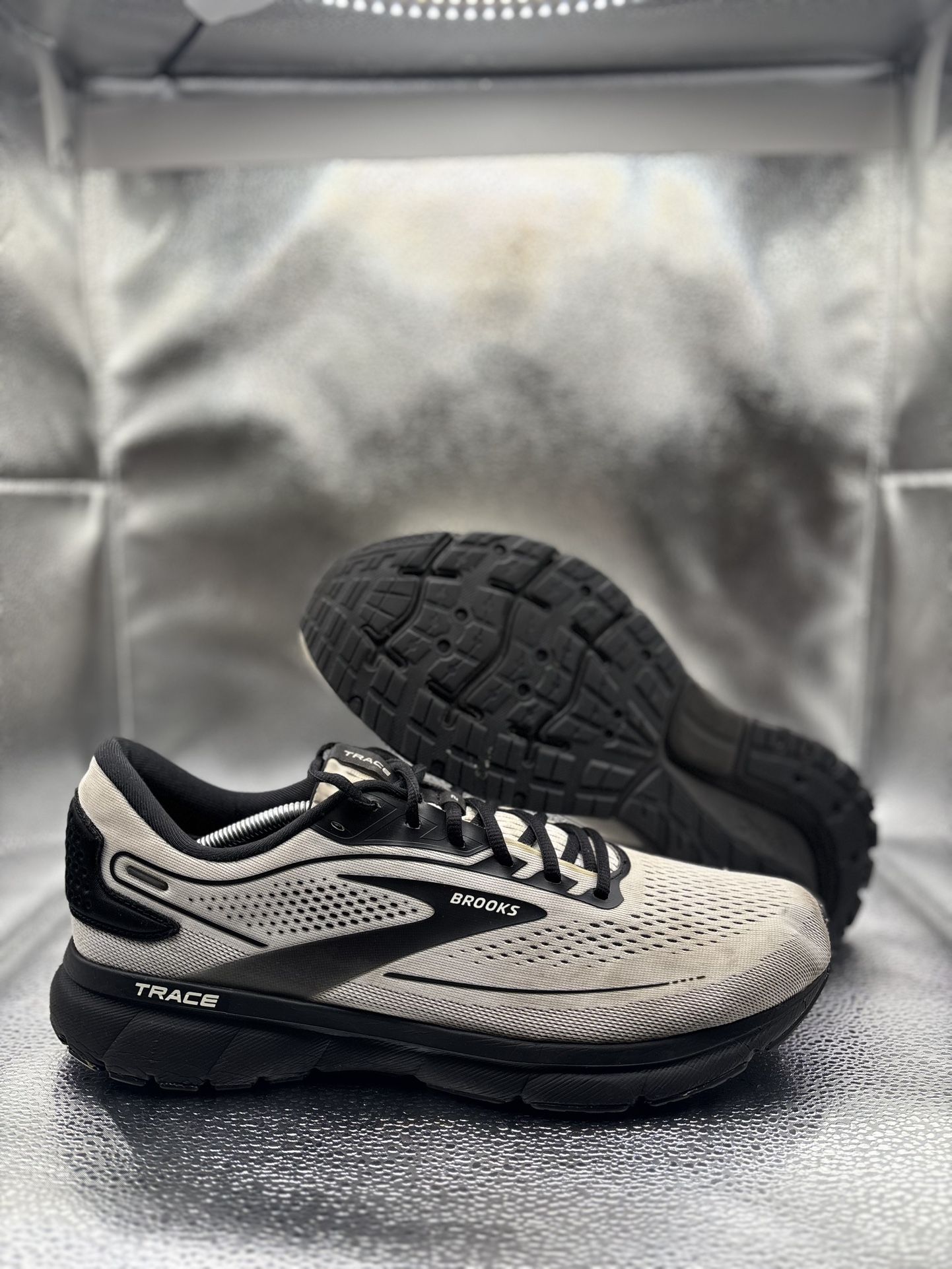 Brooks Trance Black Grey