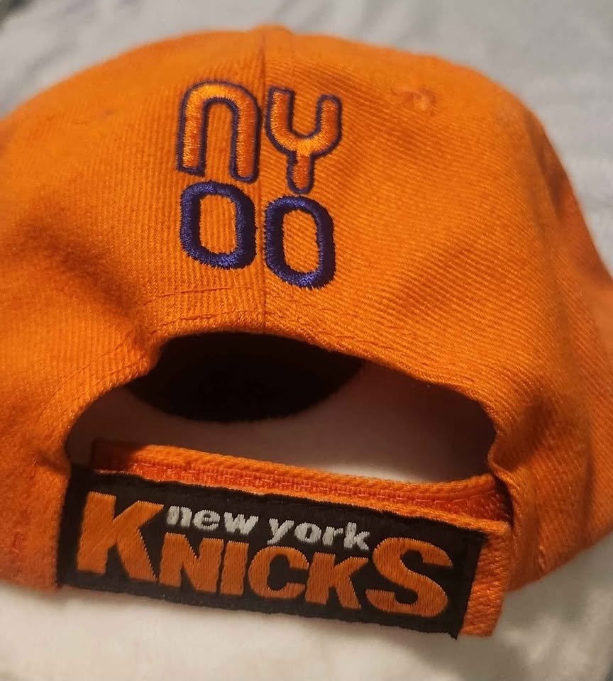 2 knicks child & 1 adult NY snap on - photo 2