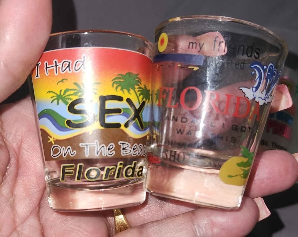 🎶PARTY PEOPLE 🎶 26 Shot glasses - photo 3