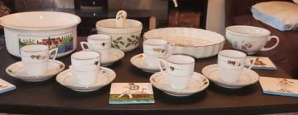Tea cups & saucer gold trimming collectors item - photo 5