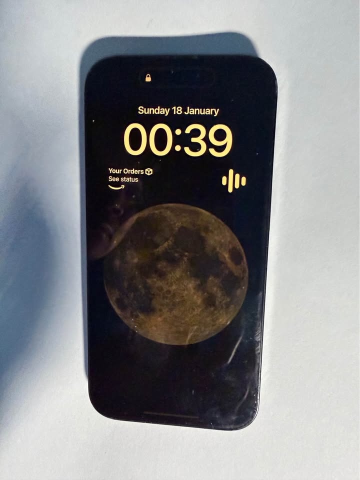 iPhone 14 Pro in black, 128gb - Price is firm - photo 2