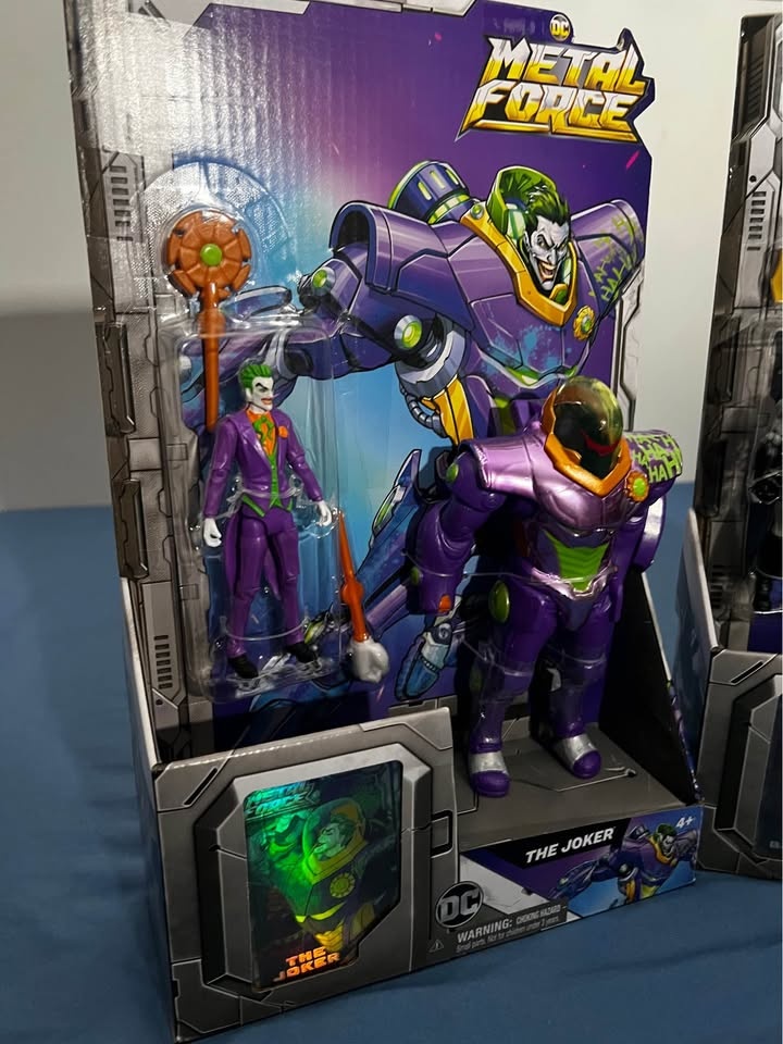 Metal Forces Batman and Joker action figures - photo 3