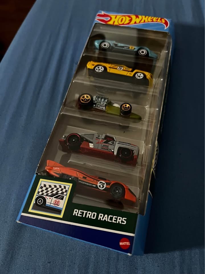 Hot Wheels 5 Pack Motor Show, Retro Racers, Let’s Race - photo 2