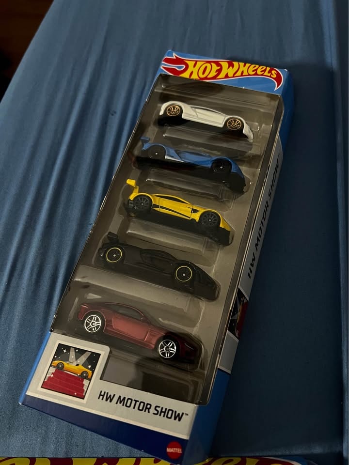 Hot Wheels 5 Pack Motor Show, Retro Racers, Let’s Race - photo 4