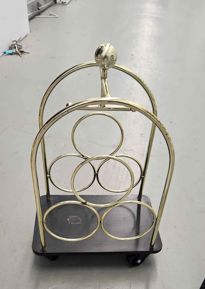 3 bottle wine luggage rack