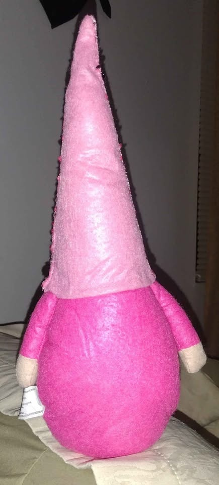 Gnome body loves me please read** - photo 2