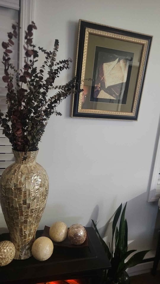 Mosaic Mother of Pearl Vase & More 21"Hx9"W - photo 4
