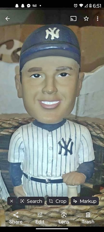 Yankees bobbleheads & ducklebraties please read