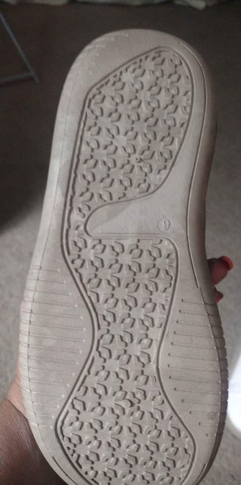 2 pair Wedge shoes, please read - photo 2