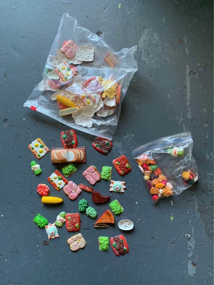 Vintage toy replica food - photo 2