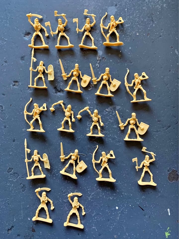 Skeleton warriors 18 pieces