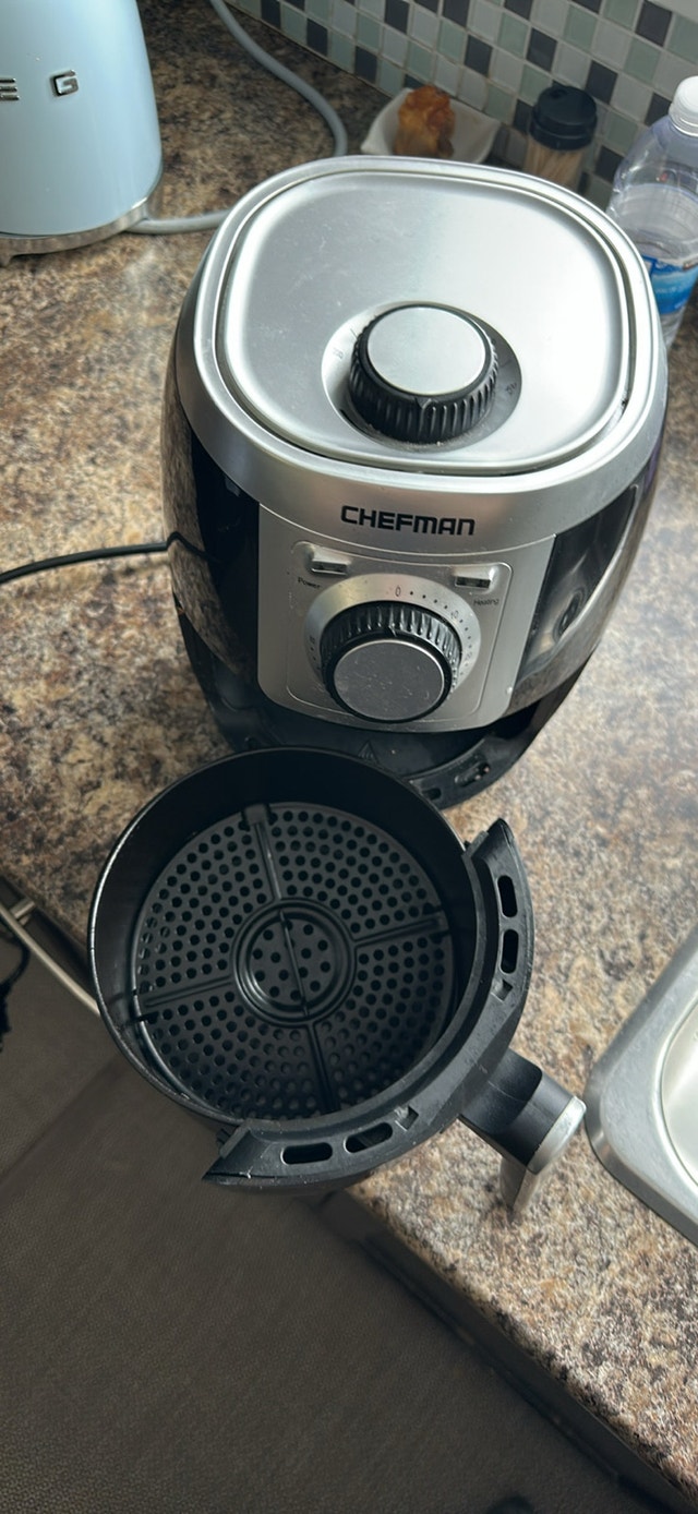 Chefman Air Fryer - photo 2