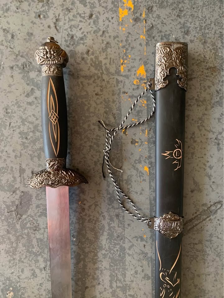 37 inches metal sword - photo 3
