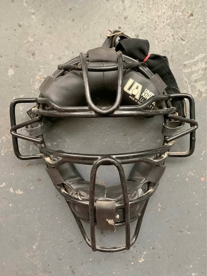 Vintage United Athletic catcher’s mask