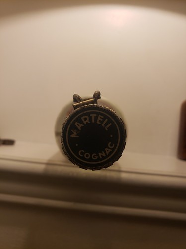 RARE 1930s Post Prohibition Martell Cognac Bottle Empty - photo 4