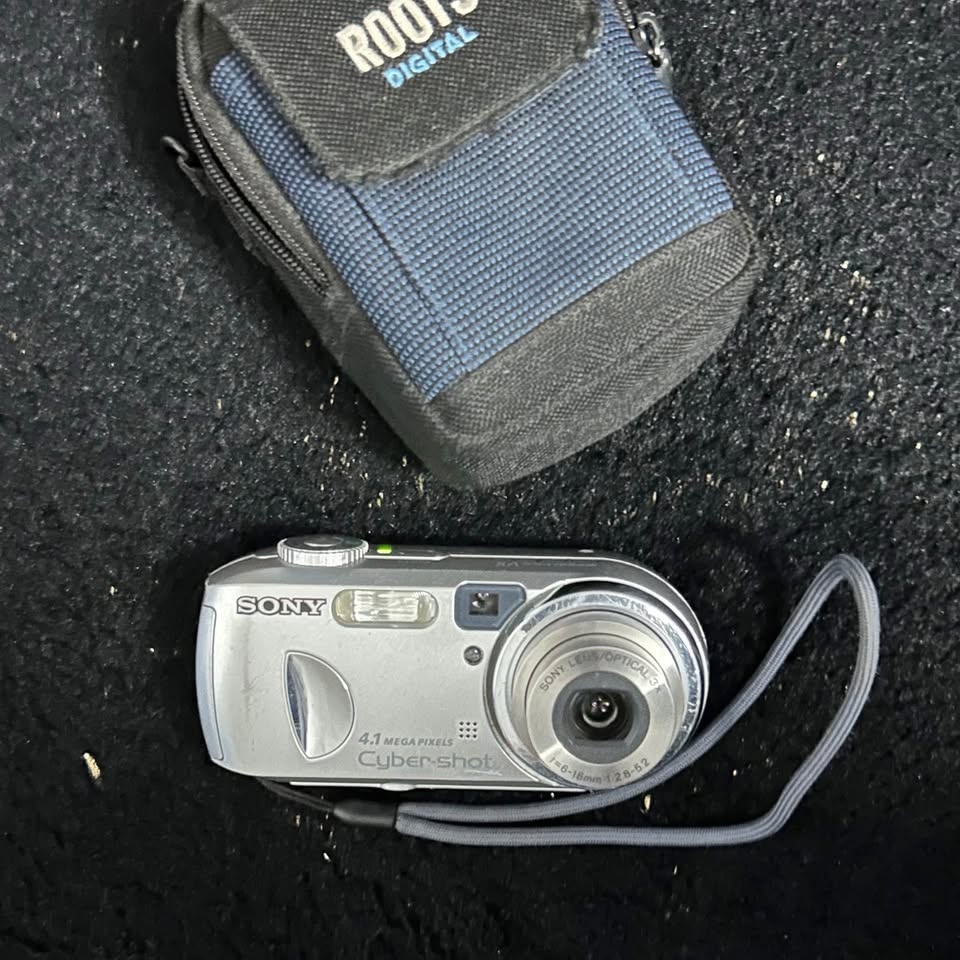 Sony Cybershot AESTHETIC Camera dscp73 - photo 3