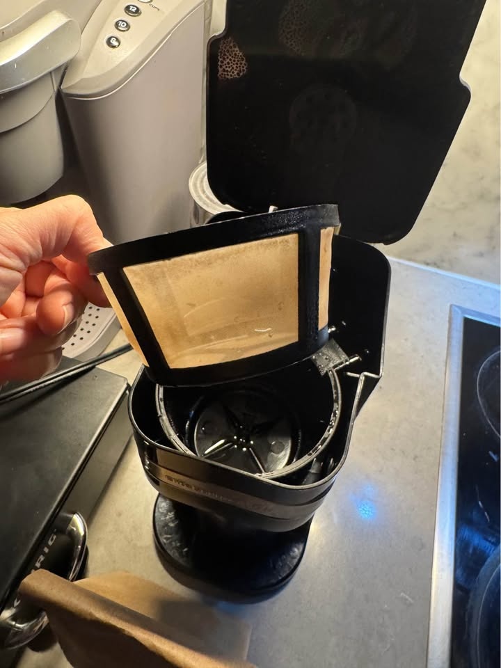 ☕ Elite Gourmet Single-Serve Coffee Maker – $10 (FIRM) - photo 3