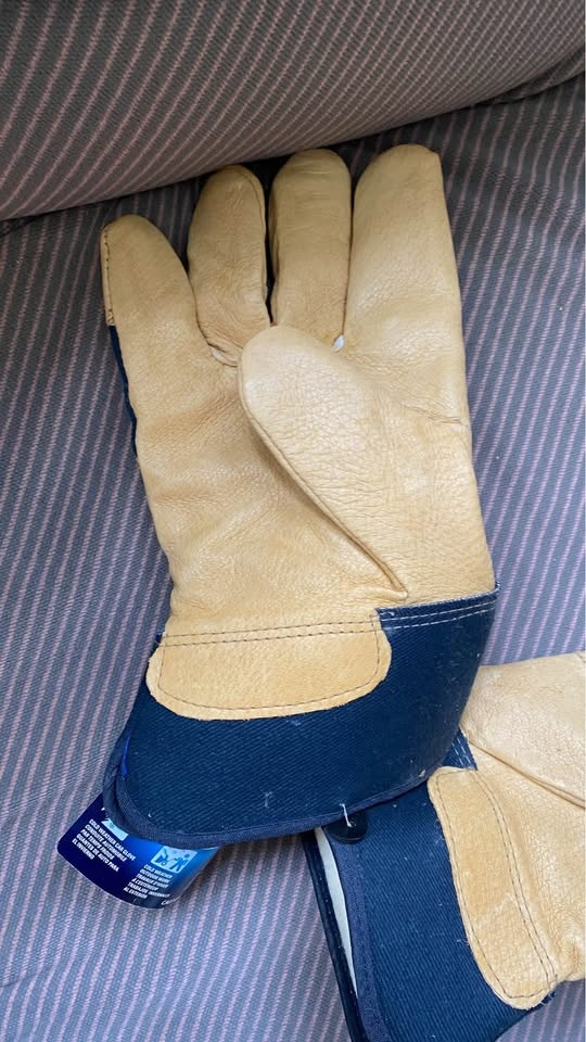 New Work Gloves- Lined for cold weather - photo 2