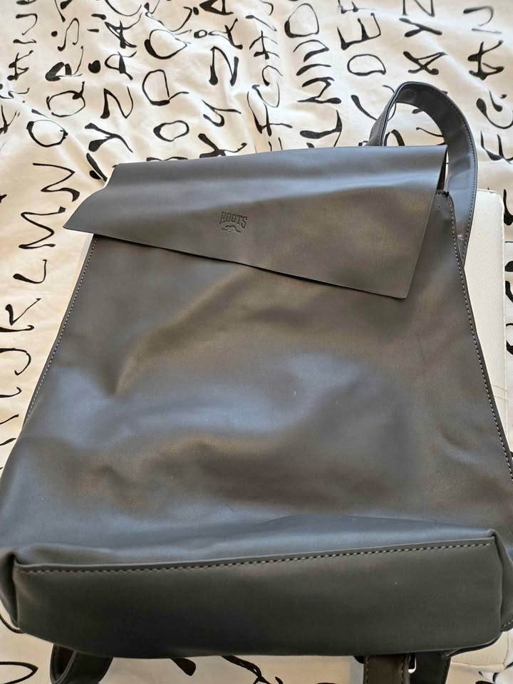 Roots backpack