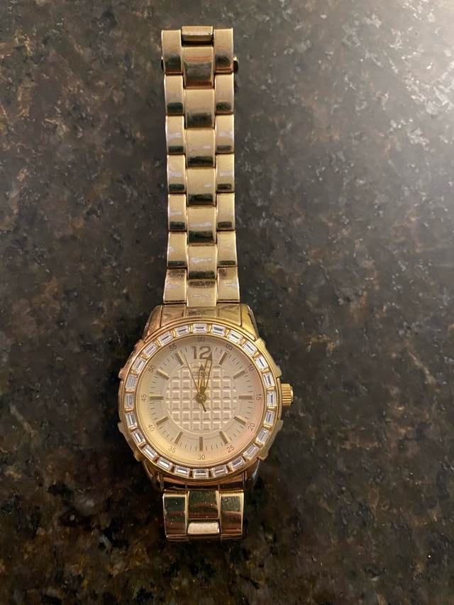 Guess Watch