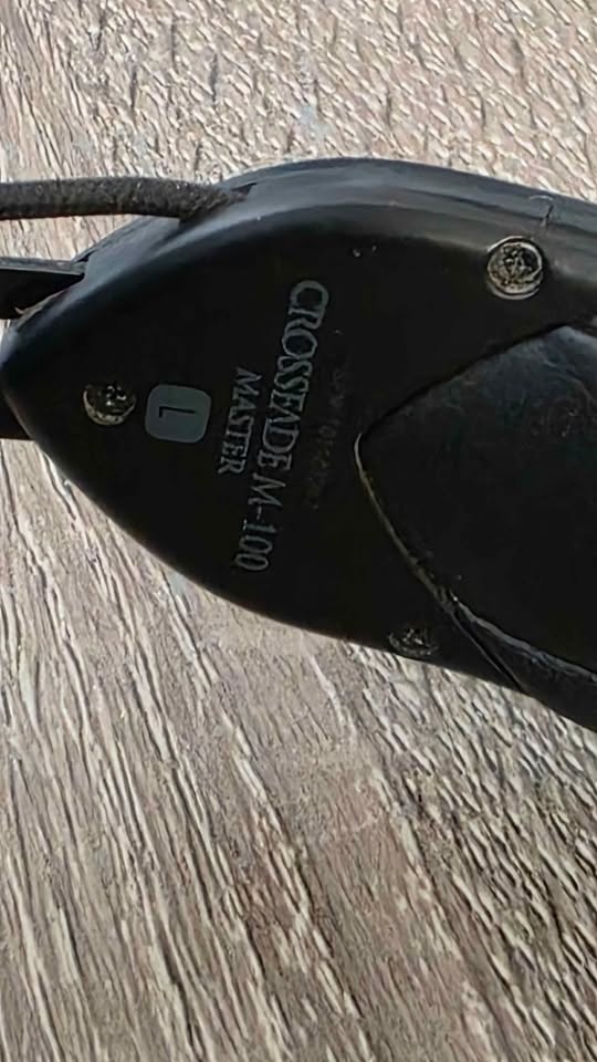 V-Moda crossfade M-100 headphones - photo 2