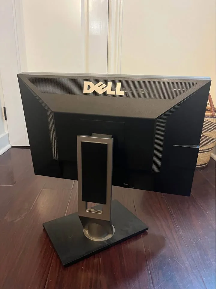 Dell monitor 22” works perfect image indicator(2)