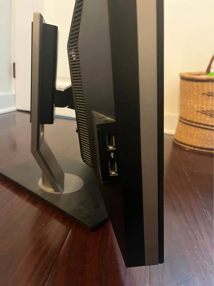 Dell monitor 22” works perfect image indicator(4)