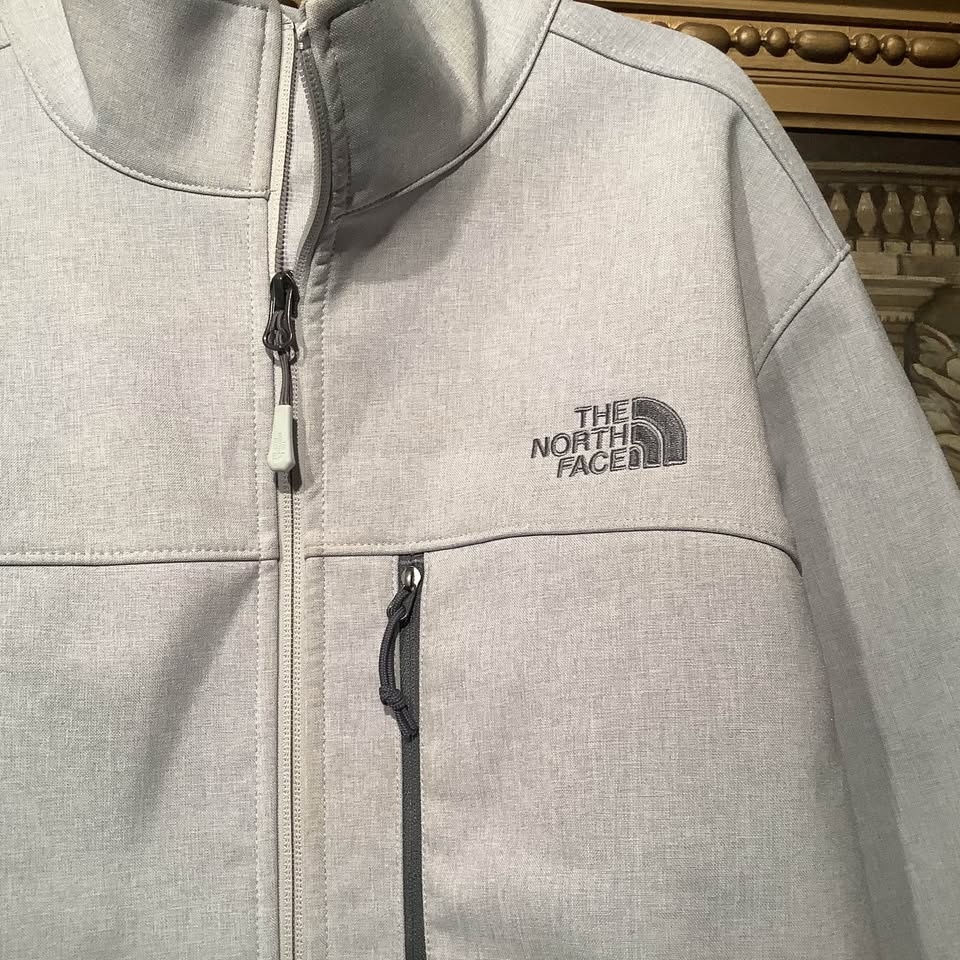 THE NORTH FACE® WINDWALL SOFT SHELL JACKET SIZE MED EUC - photo 2