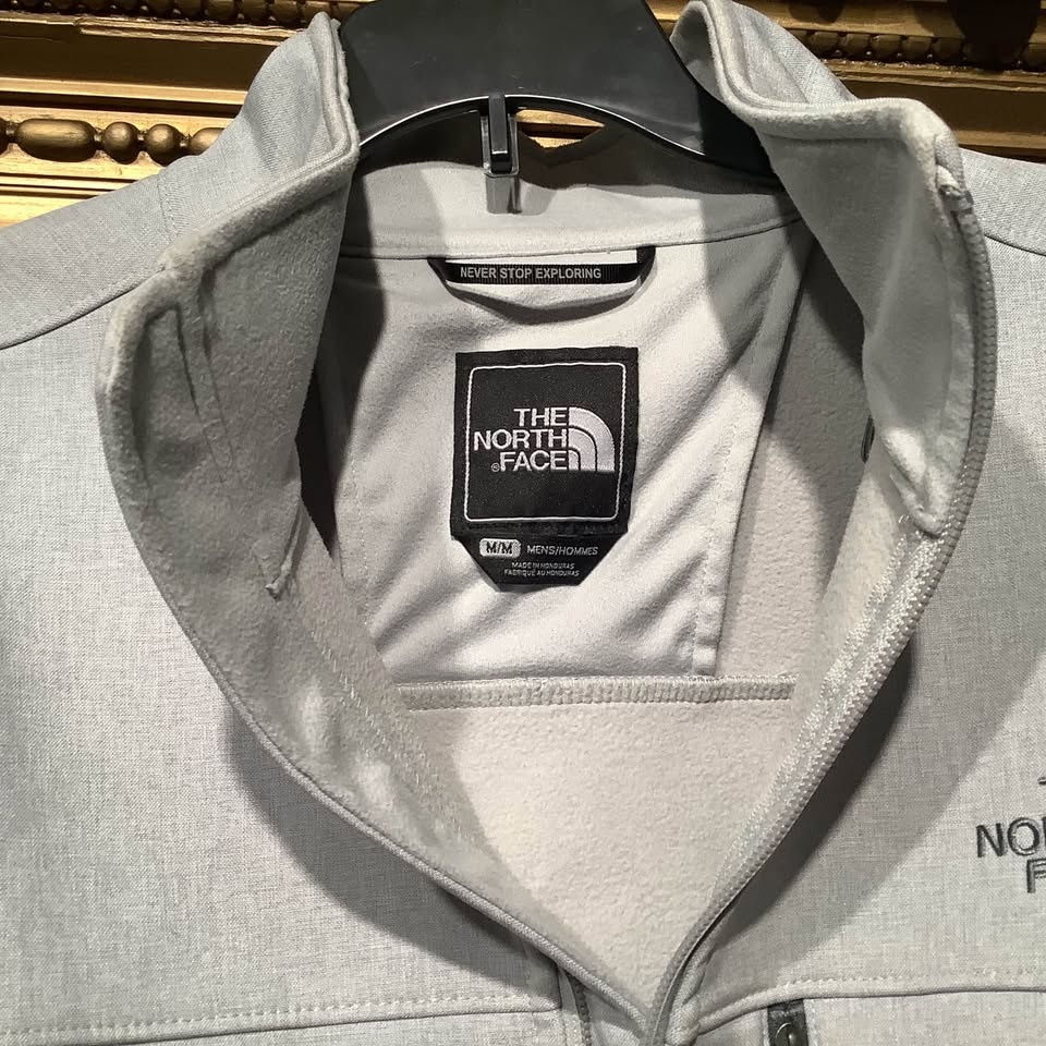 THE NORTH FACE® WINDWALL SOFT SHELL JACKET SIZE MED EUC - photo 3