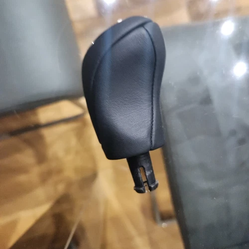 OEM C320 C240 shift knob and shift boot - photo 5
