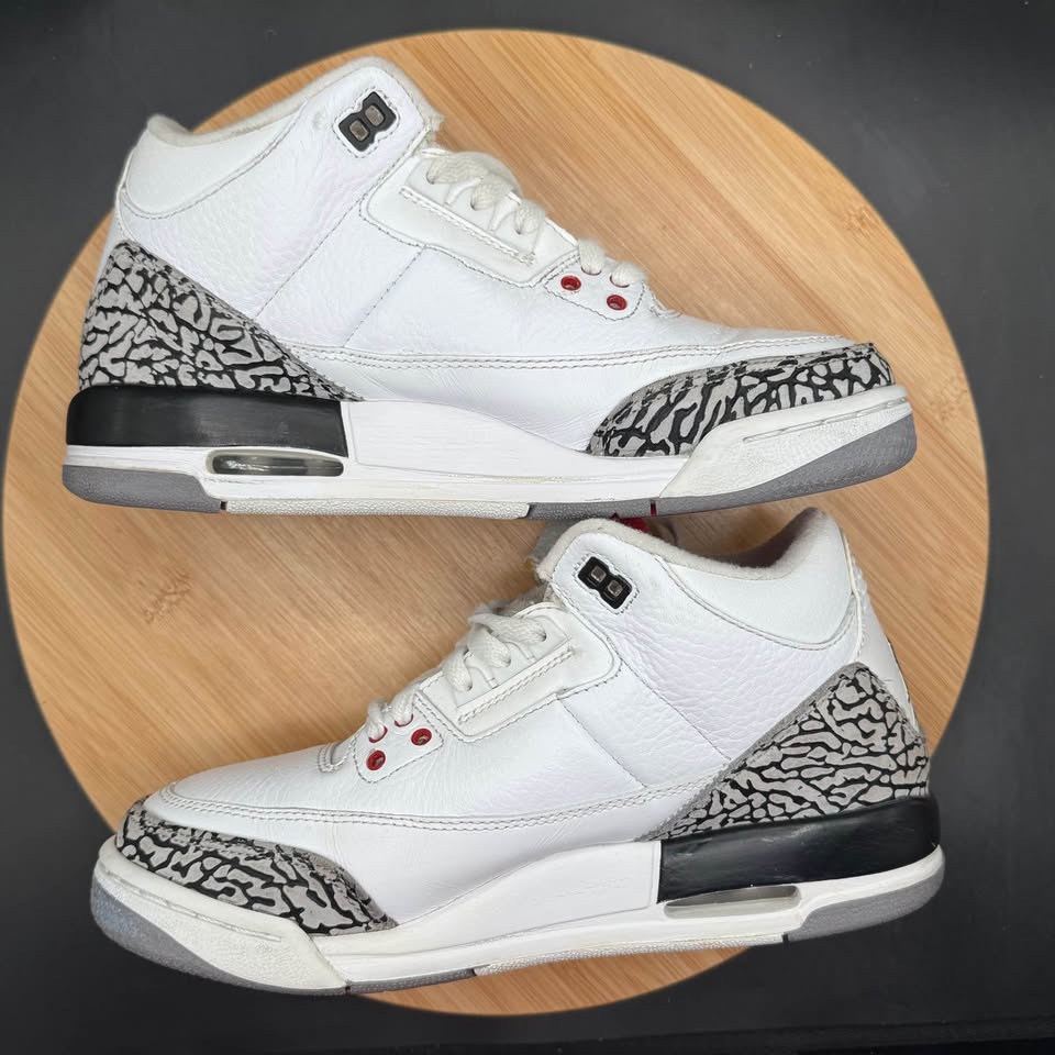 Nike Air Jordan III White Cement 2011 Retro (GS) SZ 5.5Y - photo 4