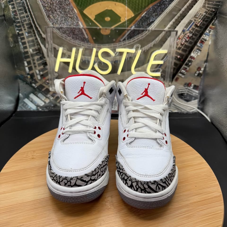 Nike Air Jordan III White Cement 2011 Retro (GS) SZ 5.5Y - photo 5