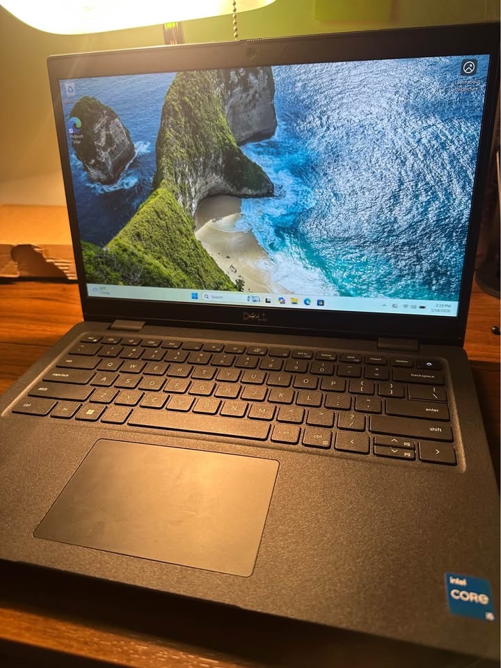 Dell Laptop | Windows 11 | 16GB | Charger Included - photo 4