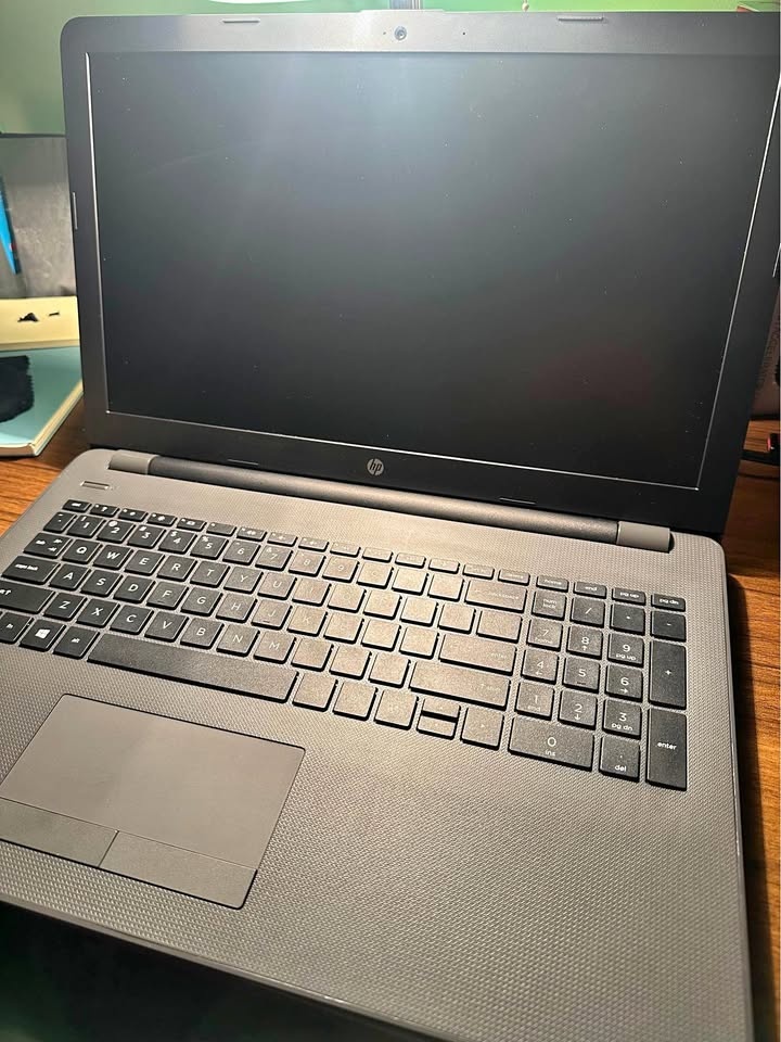 HP Laptop | Windows 10 | Charger Included