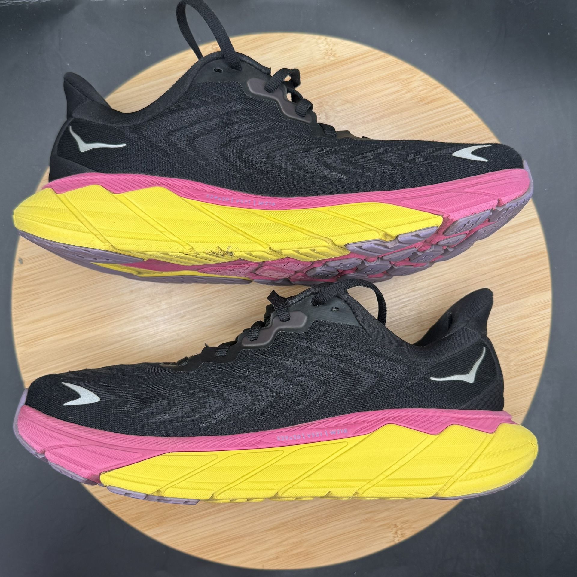 Hoka One One Arahi 6 Running Shoes Women’s Black/Pink Yarrow Sz - photo 5